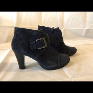 Aerosoles Monument Blue Suede Leather Booties
